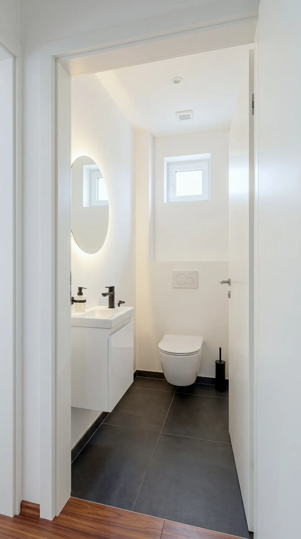 Interiér — samostatné WC